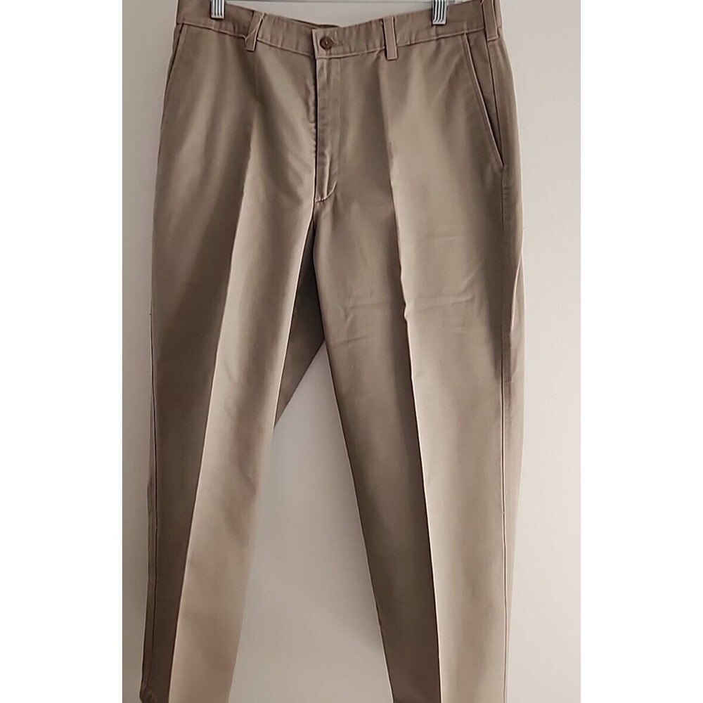 FARAH CHINO FLAT FRONT BEIGE KHAKI PANTS MENS SIZE 33x30. Fits smaller.
